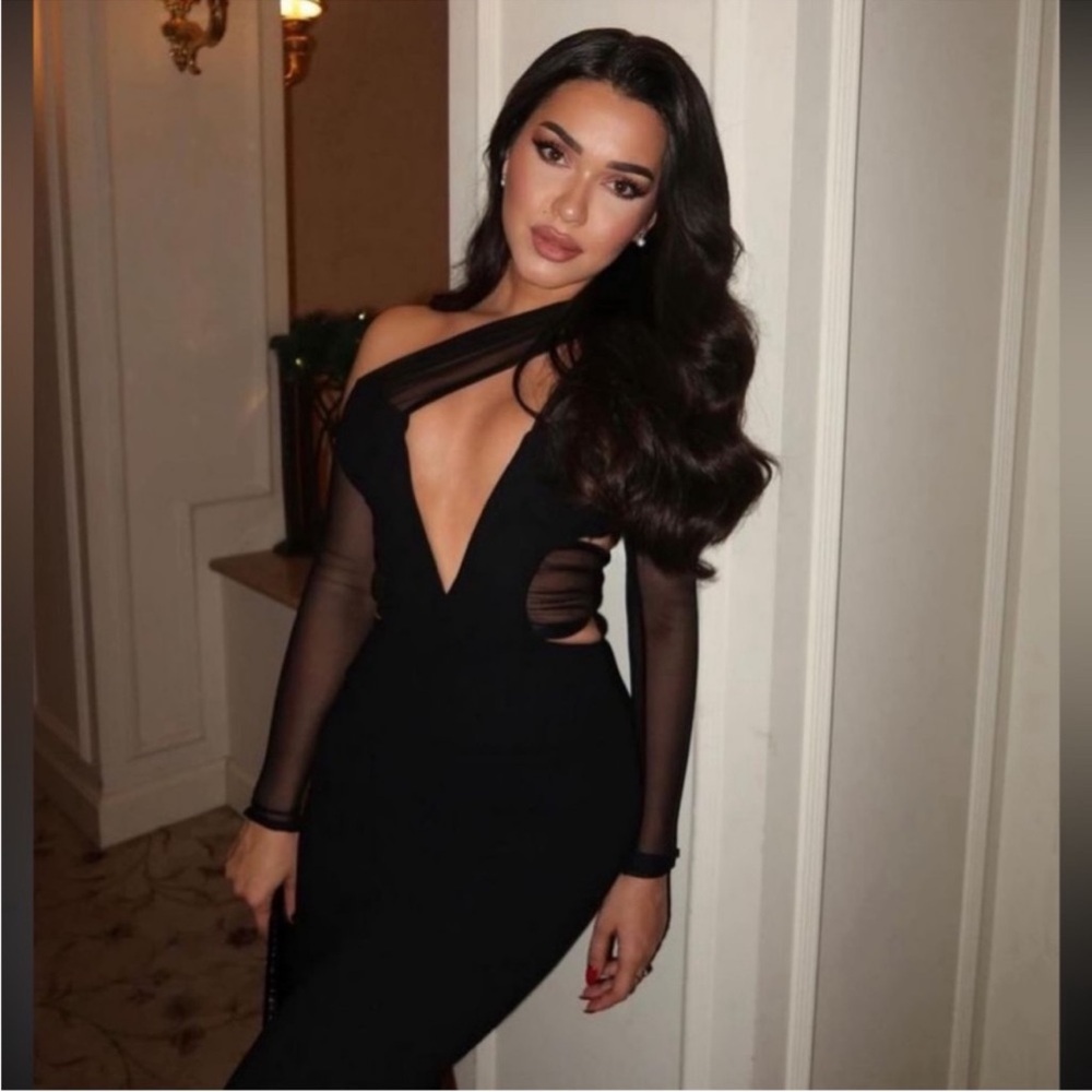 HOUSE OF CB 'Zahra' Black Plunge Maxi Dress NWT - Picture 4 of 12